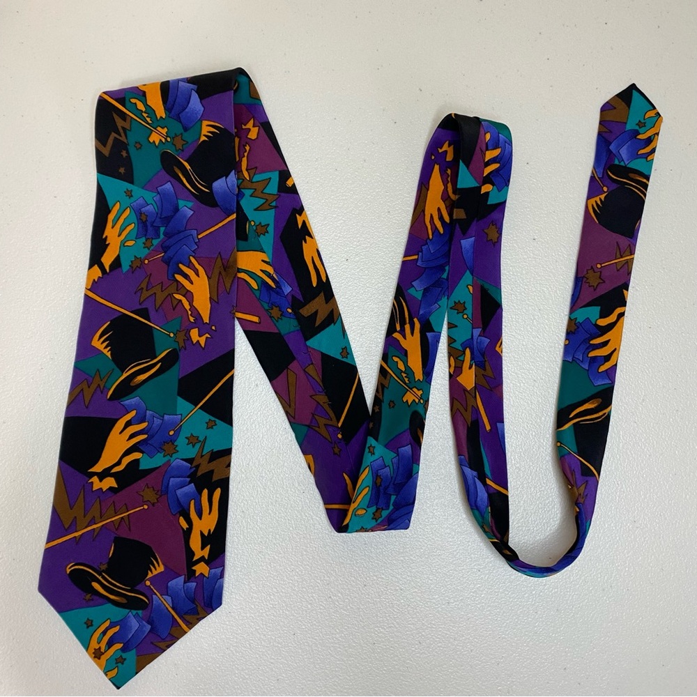 VTG The Beatles 100% Silk Neck Tie Magical Mystery Tour 67